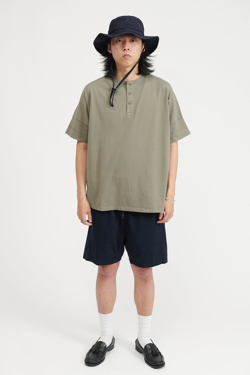 Clerk S/S Henley Neck Tee Cotton Jersey Overdyed - Cement