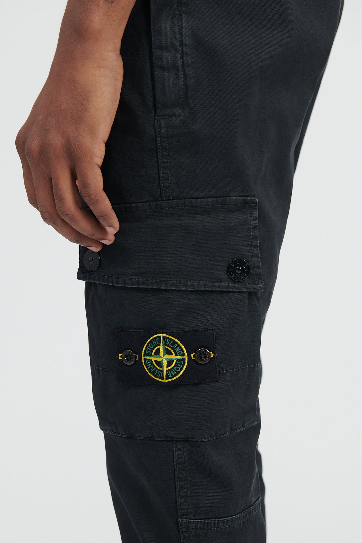 M5SHOP_FW22_4_0449_1200x.jpg?v